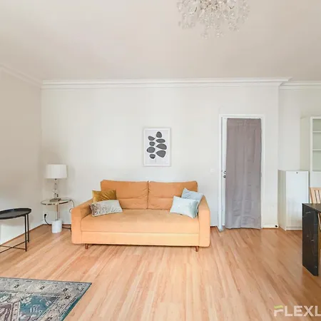 3-bedroom In The Heart Of Cultural Theatre Quarter Parigi