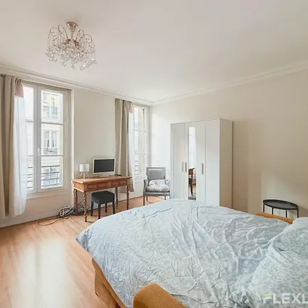 Appartamento 3-bedroom In The Heart Of Cultural Theatre Quarter