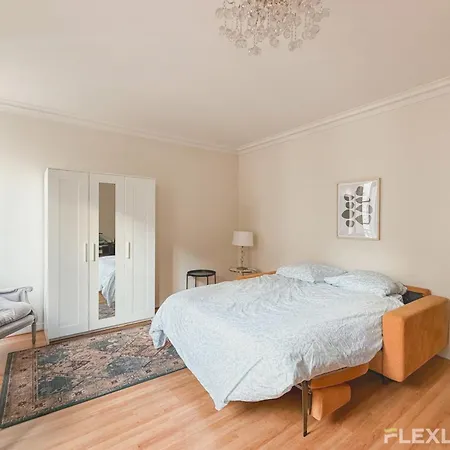 3-bedroom In The Heart Of Cultural Theatre Quarter Appartamento *
