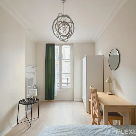 3-bedroom In The Heart Of Cultural Theatre Quarter Appartamento