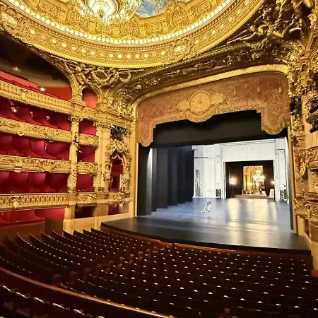 3-bedroom In The Heart Of Cultural Theatre Quarter Appartamento Parigi