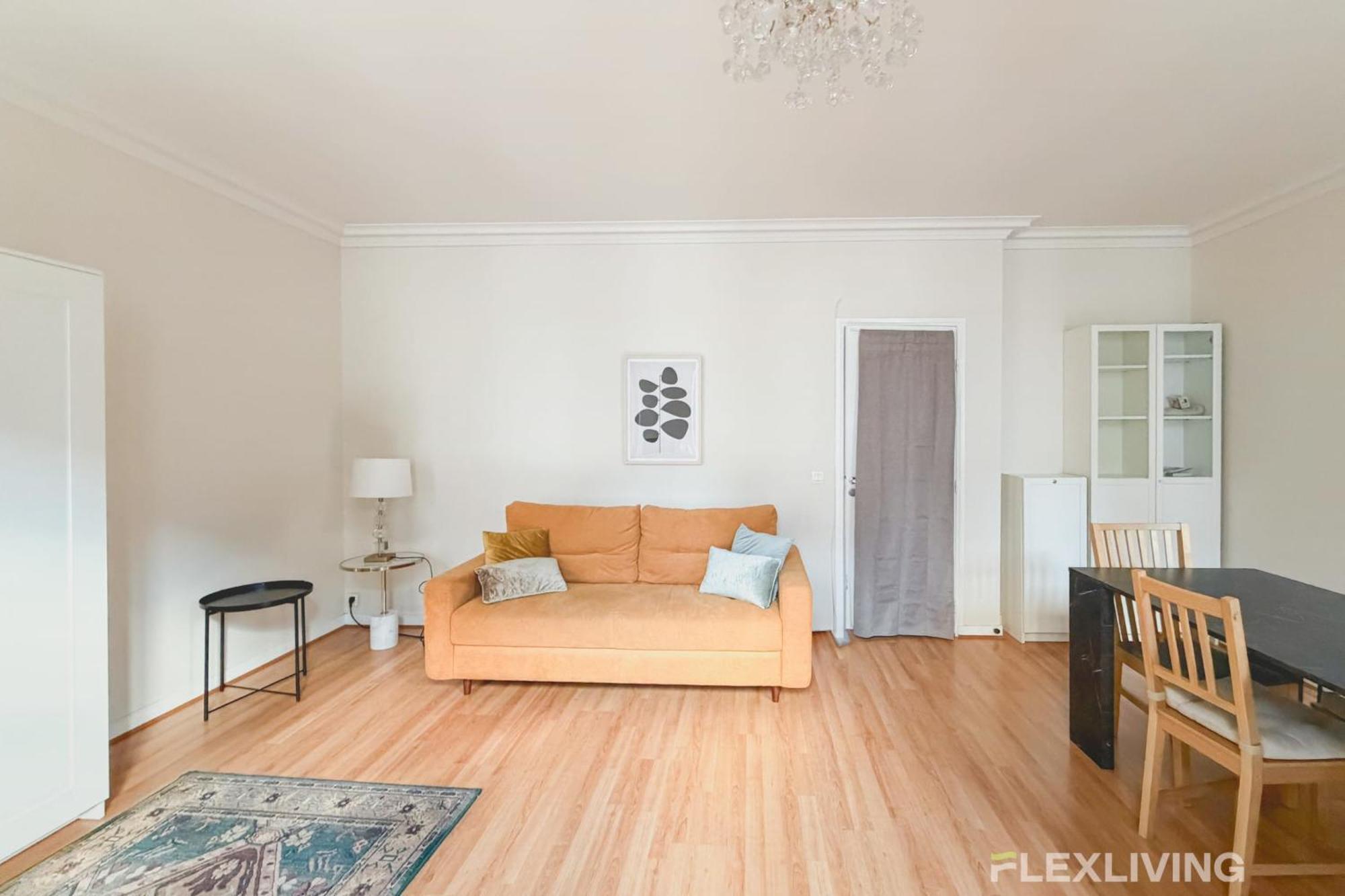 3-bedroom In The Heart Of Cultural Theatre Quarter Parigi